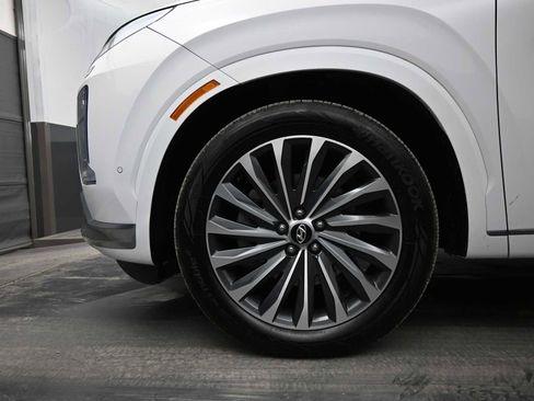 Used 2025 Hyundai Palisade Calligraphy image 10