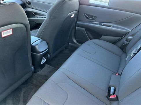 Certified 2025 Hyundai Elantra Sport image 12