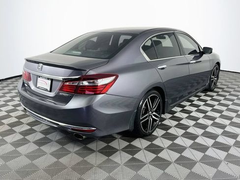 Used 2016 Honda Accord Sport image 8