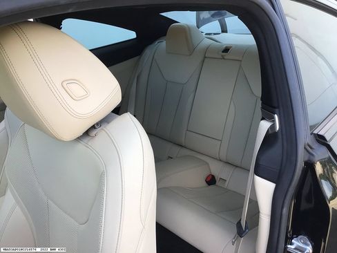 Used 2022 BMW 430i Coupe w/ Convenience Package RWD image 9