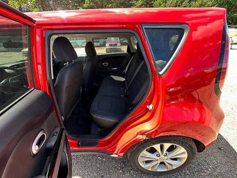 Used 2016 Kia Soul + w/ Audio Package FWD image 23