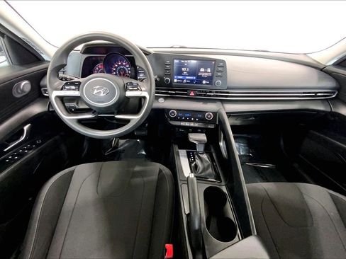 Used 2021 Hyundai Elantra SEL FWD image 14