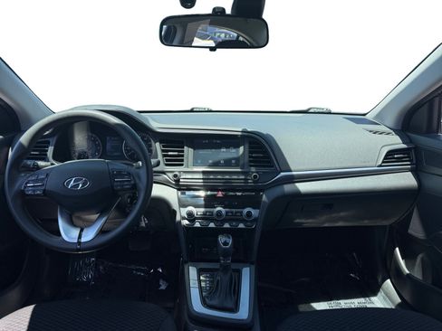 Used 2020 Hyundai Elantra SEL w/ Cargo Package (C1) FWD image 10