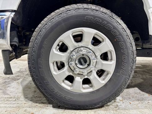 Used 2024 Ford F250 XLT w/ FX4 Off-Road Package AWD/4WD image 31
