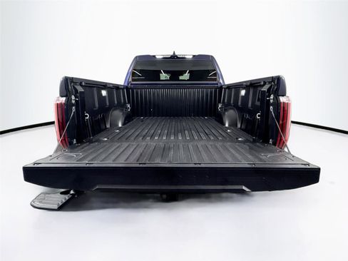 Used 2023 Toyota Tundra Platinum w/ Advanced Package image 40