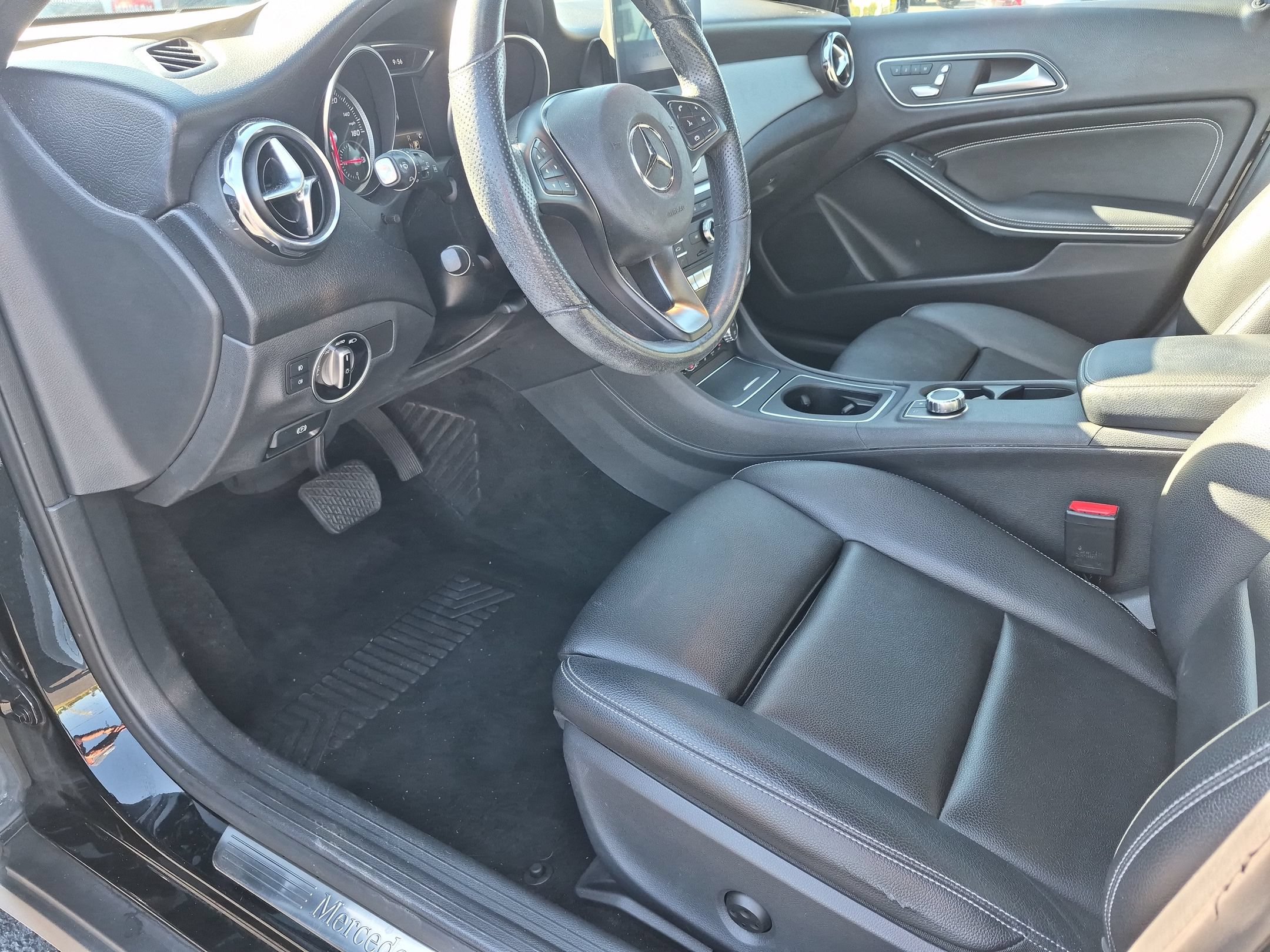 Used 2019 Mercedes-Benz GLA 250 4MATIC image 14