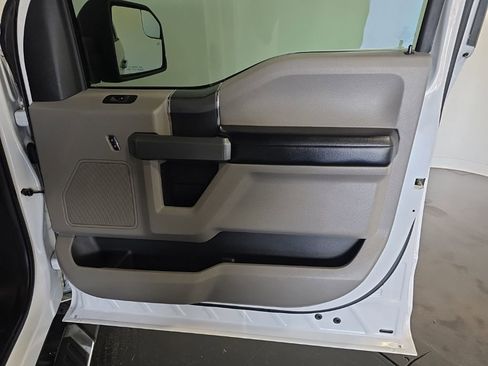 Used 2018 Ford F150 XLT w/ Equipment Group 301A Mid image 32