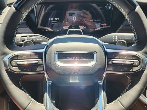 New 2026 GMC Acadia Denali Ultimate AWD/4WD image 21