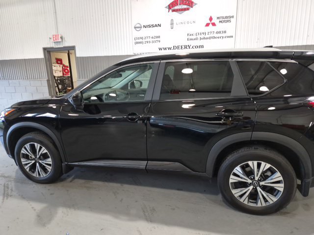 Certified 2023 Nissan Rogue SV w/ SV Premium B Package AWD/4WD image 6