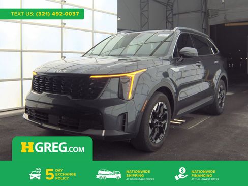Used 2024 Kia Sorento S w/ Panoramic Sunroof Package image 1