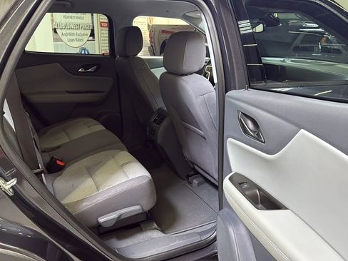 Used 2021 Chevrolet Blazer LT FWD image 17