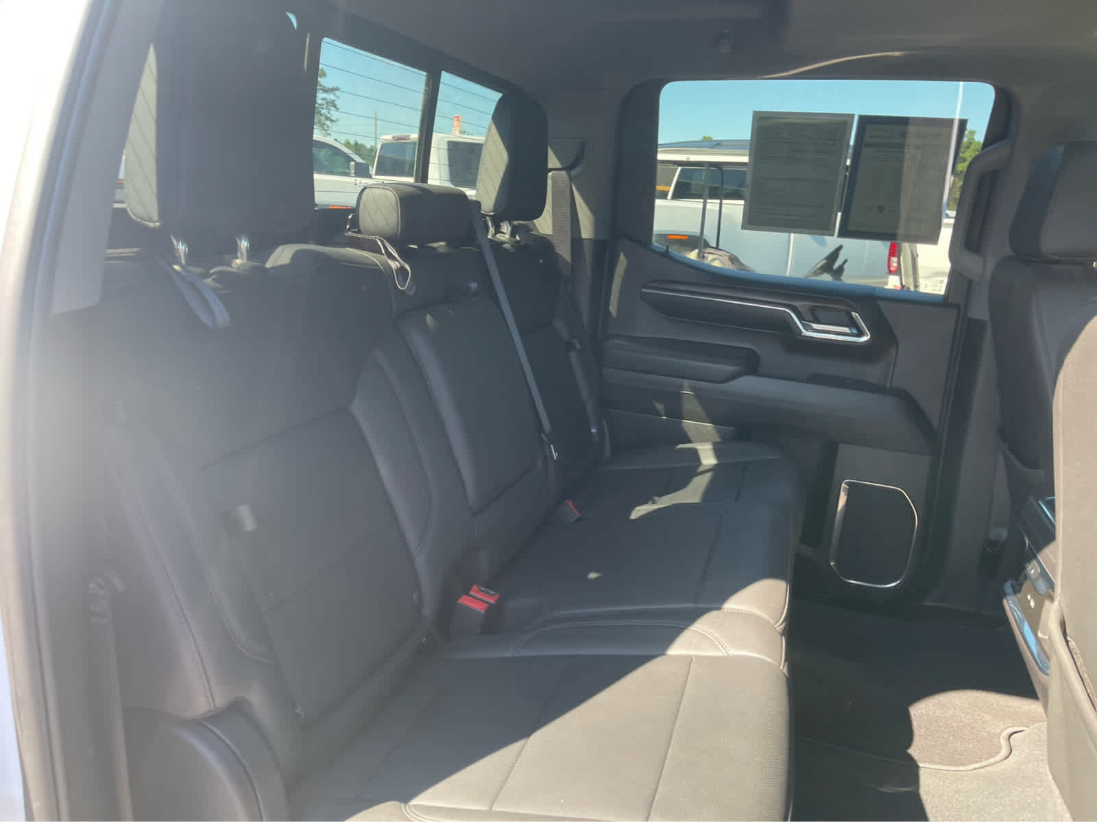 Used 2024 GMC Sierra 1500 SLT w/ SLT Premium Package AWD/4WD image 23