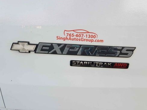 Used 2013 Chevrolet Express 1500 AWD w/ Power Package image 9