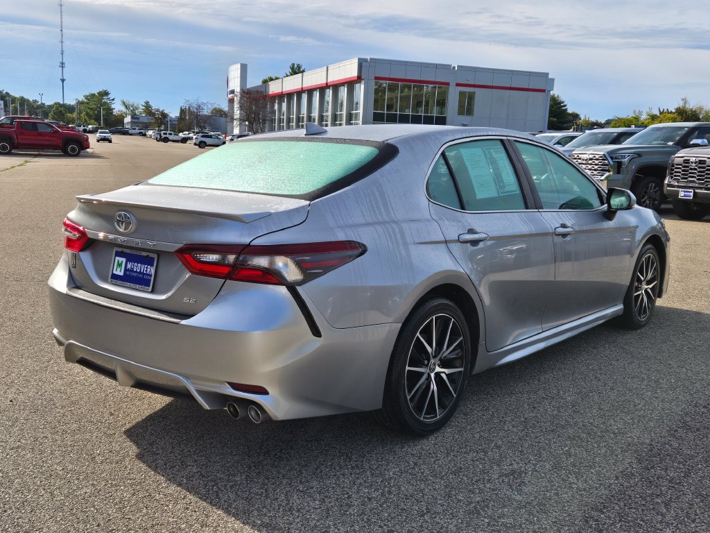 Used 2023 Toyota Camry SE FWD image 6