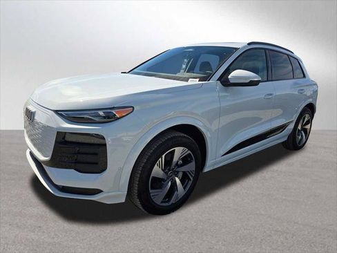 New 2025 Audi Q6 e-tron Premium image 7