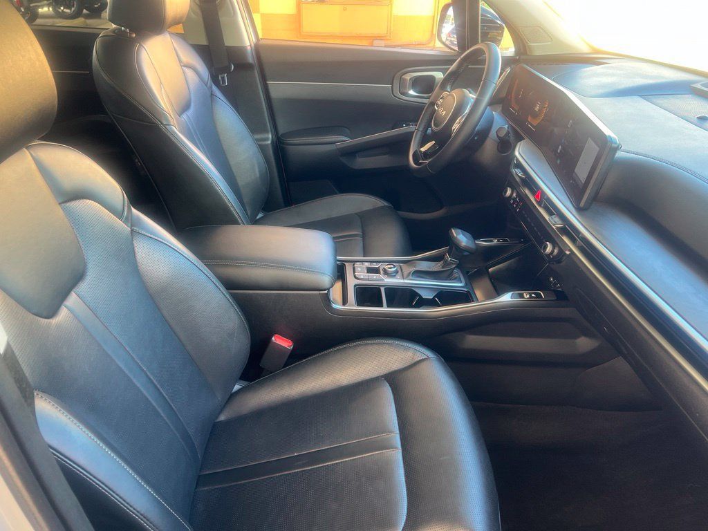 Certified 2024 Kia Sorento X-Line EX AWD/4WD image 21