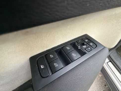 Certified 2023 Volvo XC40 B5 Plus w/ Driver Assist Package image 25