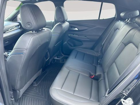 Used 2024 Buick Envista Sport Touring w/ Convenience I Package FWD image 23