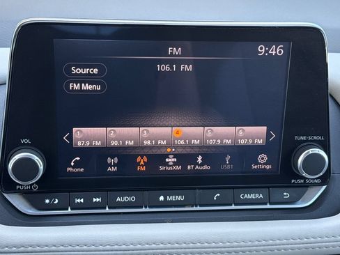 Used 2023 Nissan Rogue SV FWD image 24