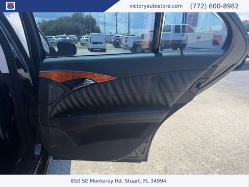 Used 2009 Mercedes-Benz E 320 BlueTEC Sedan image 22