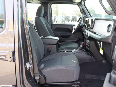 New 2026 Jeep Gladiator Sport image 24