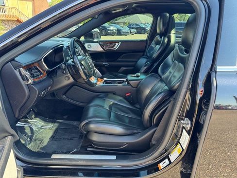 Used 2017 Lincoln Continental Reserve w/ Luxury Package AWD/4WD image 13