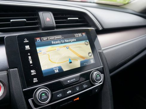 Used 2017 Honda Civic Touring image 27