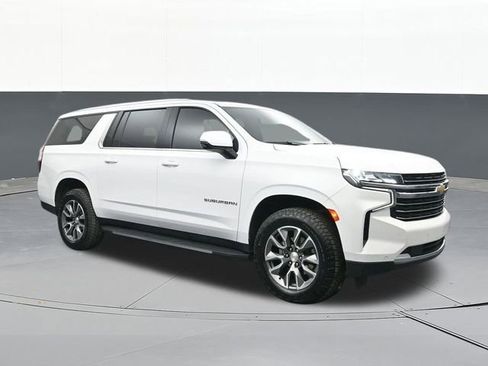 Used 2024 Chevrolet Suburban LT w/ LT Signature Package image 21