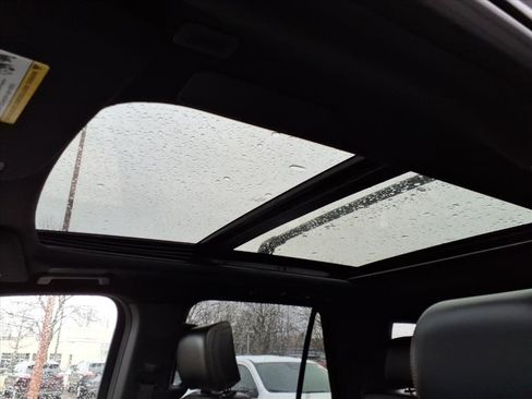 Used 2023 Ford Expedition Max Platinum image 11