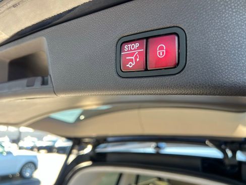 Used 2019 Mercedes-Benz GLS 450 4MATIC image 32