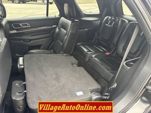 Used 2016 Ford Explorer Limited AWD/4WD image 38