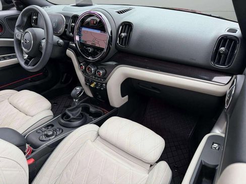 Used 2023 MINI Cooper Countryman SE w/ Storage Package image 2