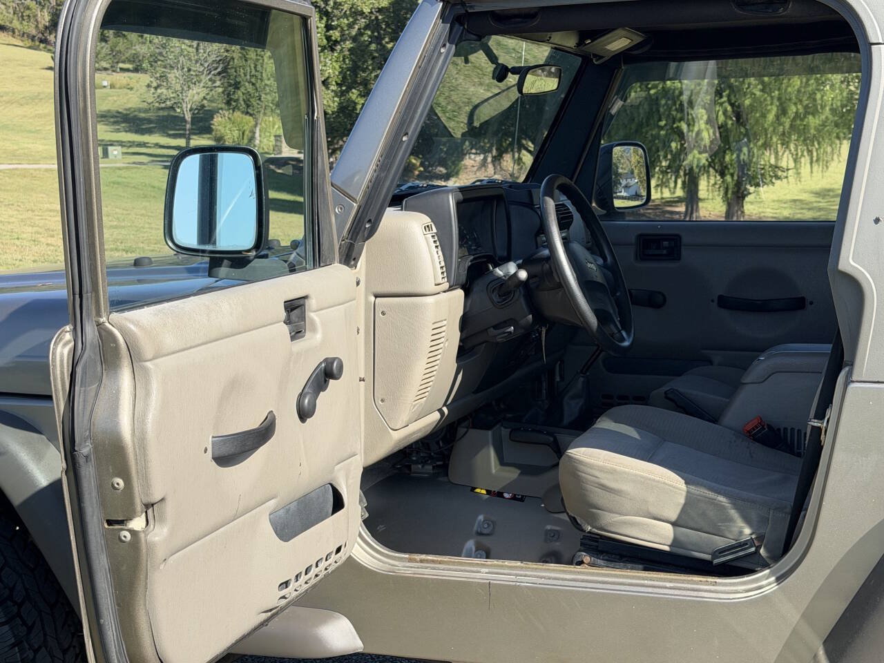 Used 2006 Jeep Wrangler X AWD/4WD image 25
