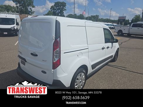 Used 2017 Ford Transit Connect XLT FWD image 5