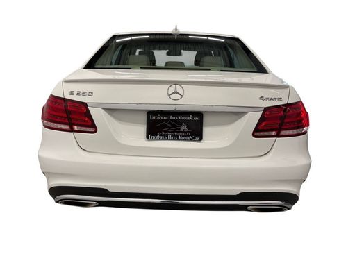 Used 2016 Mercedes-Benz E 350 4MATIC Sedan image 5