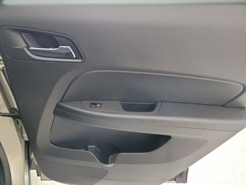 Certified 2015 Chevrolet Equinox LT w/ Driver Convenience Package FWD image 19