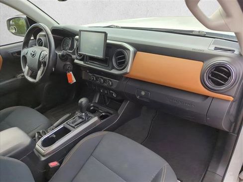 Used 2019 Toyota Tacoma SR5 image 23