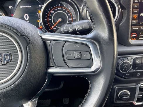 Certified 2022 Jeep Wrangler Unlimited Sahara AWD/4WD image 31