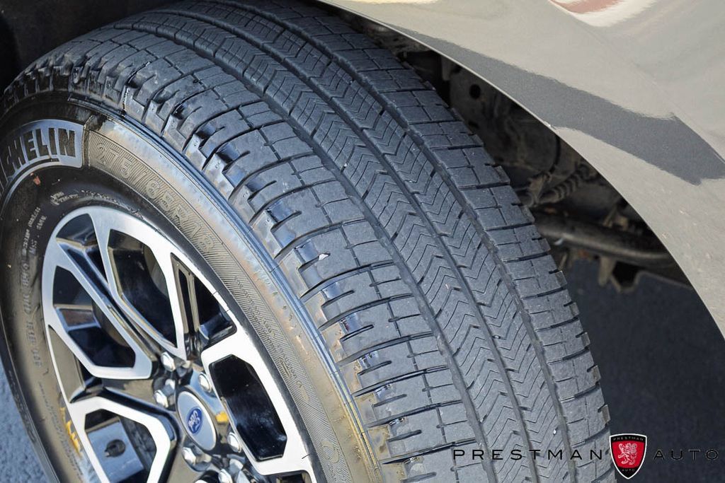 Used 2024 Ford Expedition XLT AWD/4WD image 43