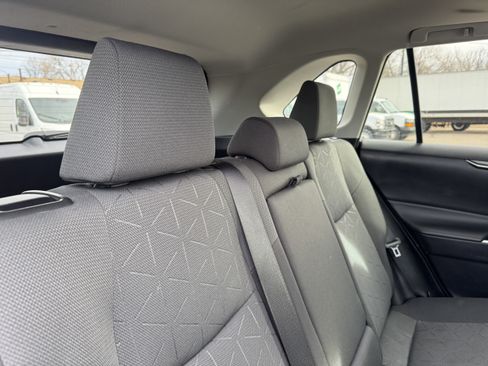 Used 2021 Toyota RAV4 XLE image 18