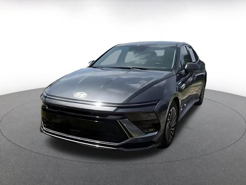 Used 2025 Hyundai Sonata SEL FWD image 7