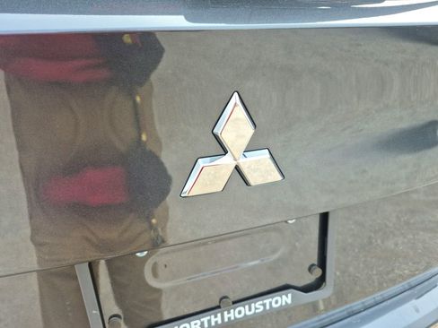 New 2026 Mitsubishi Outlander SEL image 9