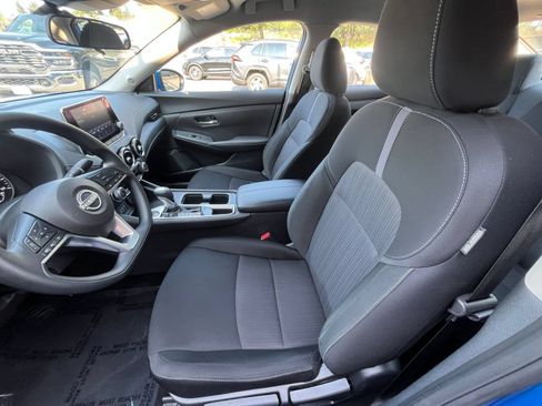 Used 2025 Nissan Sentra SV FWD image 26
