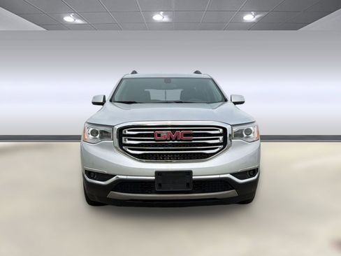 Used 2017 GMC Acadia SLE FWD image 6