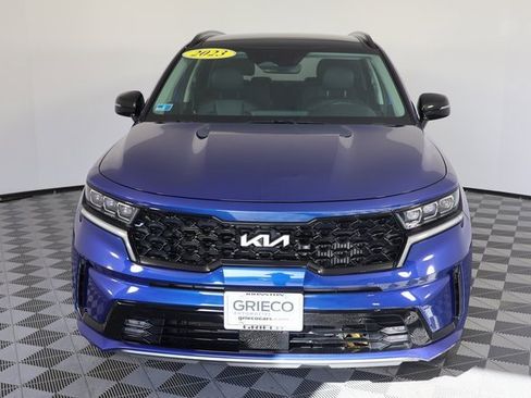 Used 2023 Kia Sorento SX image 3