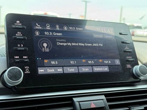 Used 2021 Honda Accord Touring image 23