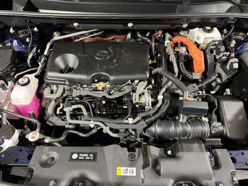 Used 2021 Toyota RAV4 XLE w/ Convenience Package image 25