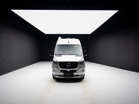 Used 2021 Mercedes-Benz Sprinter 3500 image 97