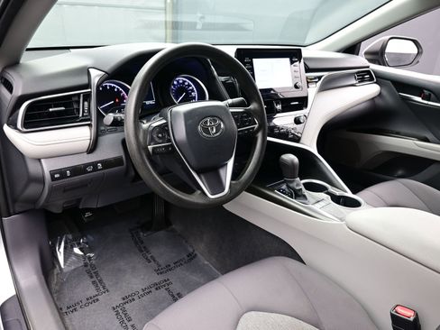 Used 2023 Toyota Camry LE FWD image 14