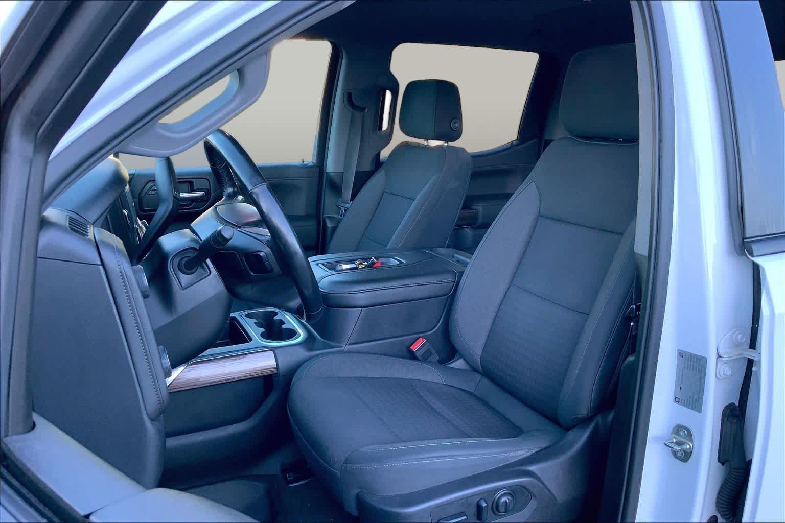 Used 2019 Chevrolet Silverado 1500 RST AWD/4WD image 7